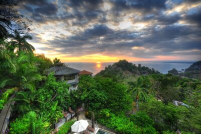 Costa Rica Surf Camps Guide: Top Spots for Beginners & Solo Travelers